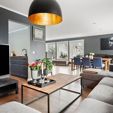 Villa With Garden, 2 Floors, 240M2 オスロ エクステリア 写真