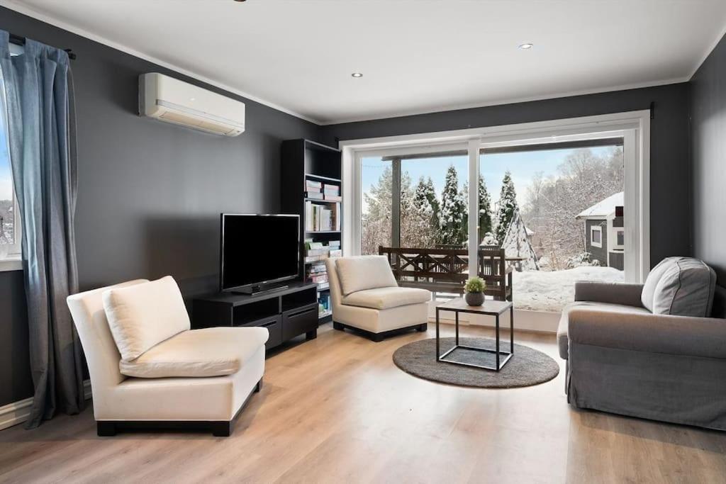 Villa With Garden, 2 Floors, 240M2 オスロ エクステリア 写真