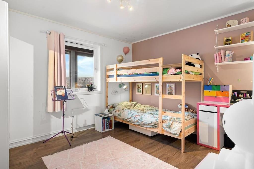 Villa With Garden, 2 Floors, 240M2 オスロ エクステリア 写真